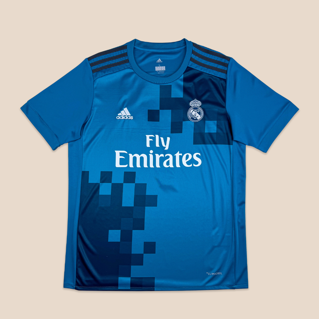 Real Madrid 2017/18 Third