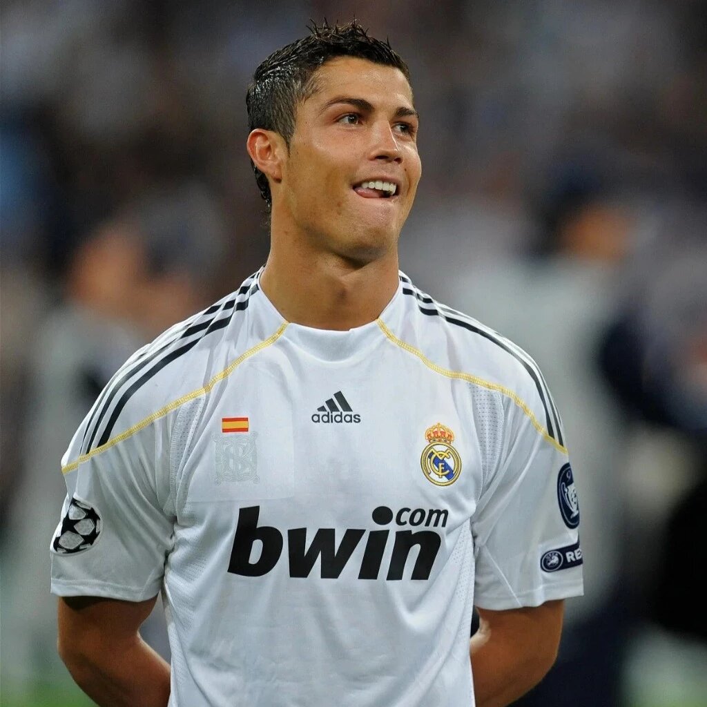 Real Madrid 2009/10 Home