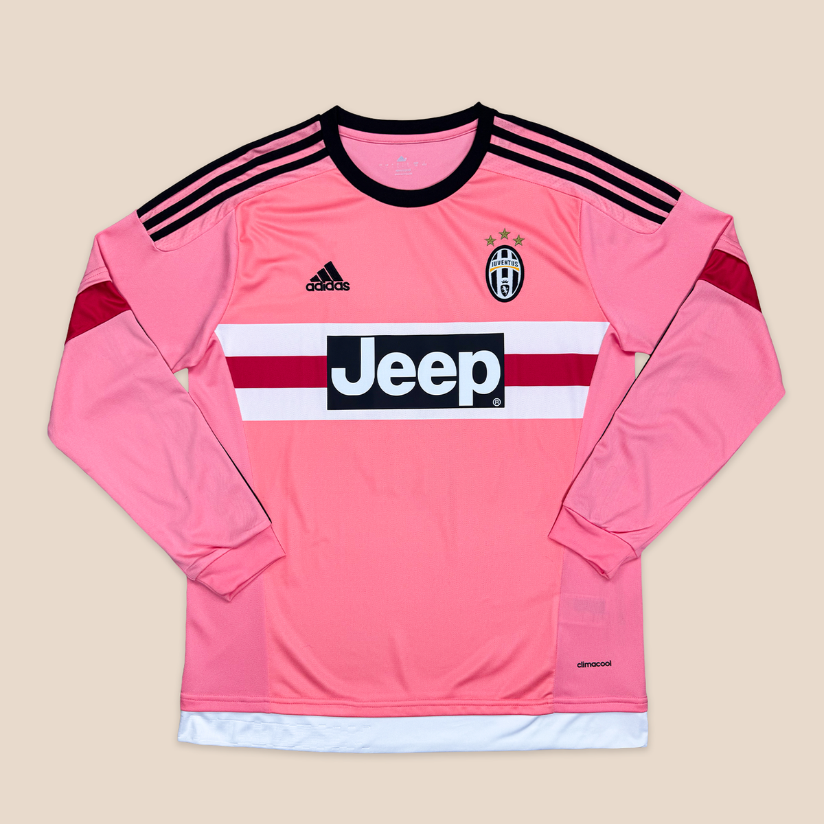 Juventus 2015/16 Away