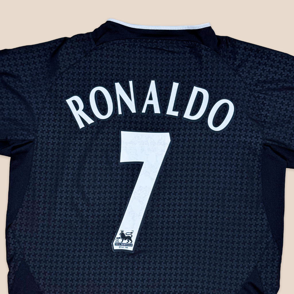 Manchester United 2003/04 Away