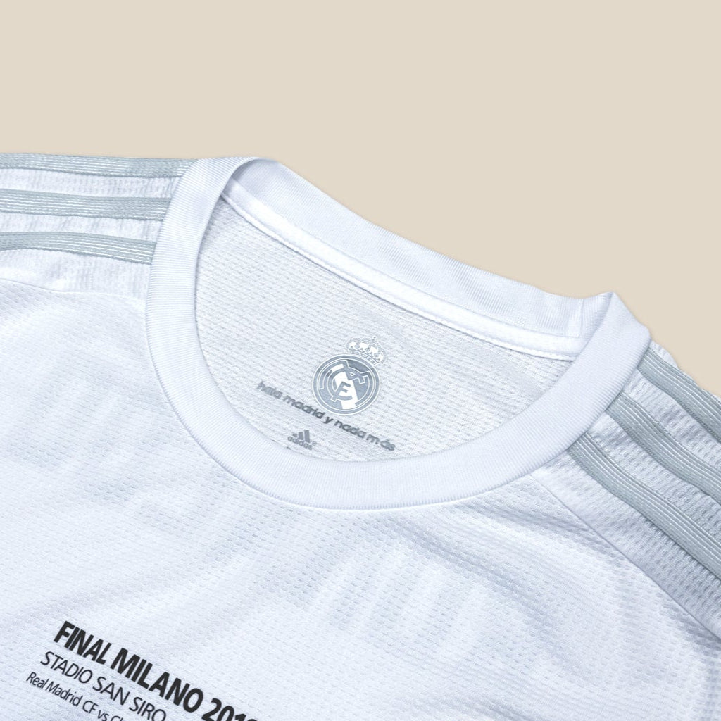 Real Madrid 2015/16 Home