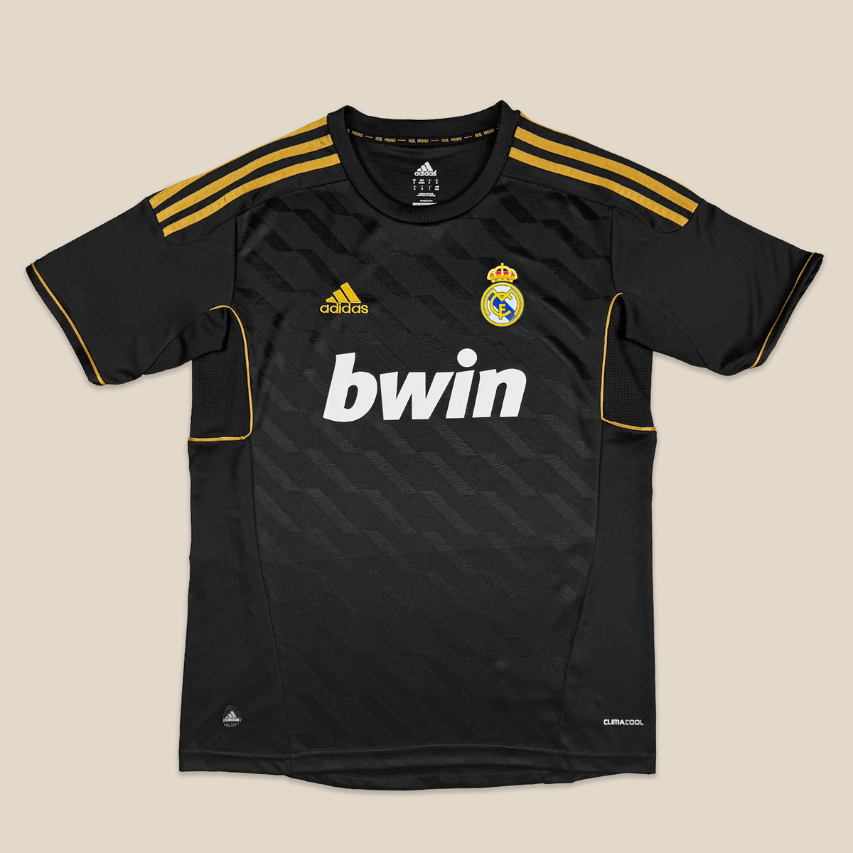 Real Madrid 2011/12 Away